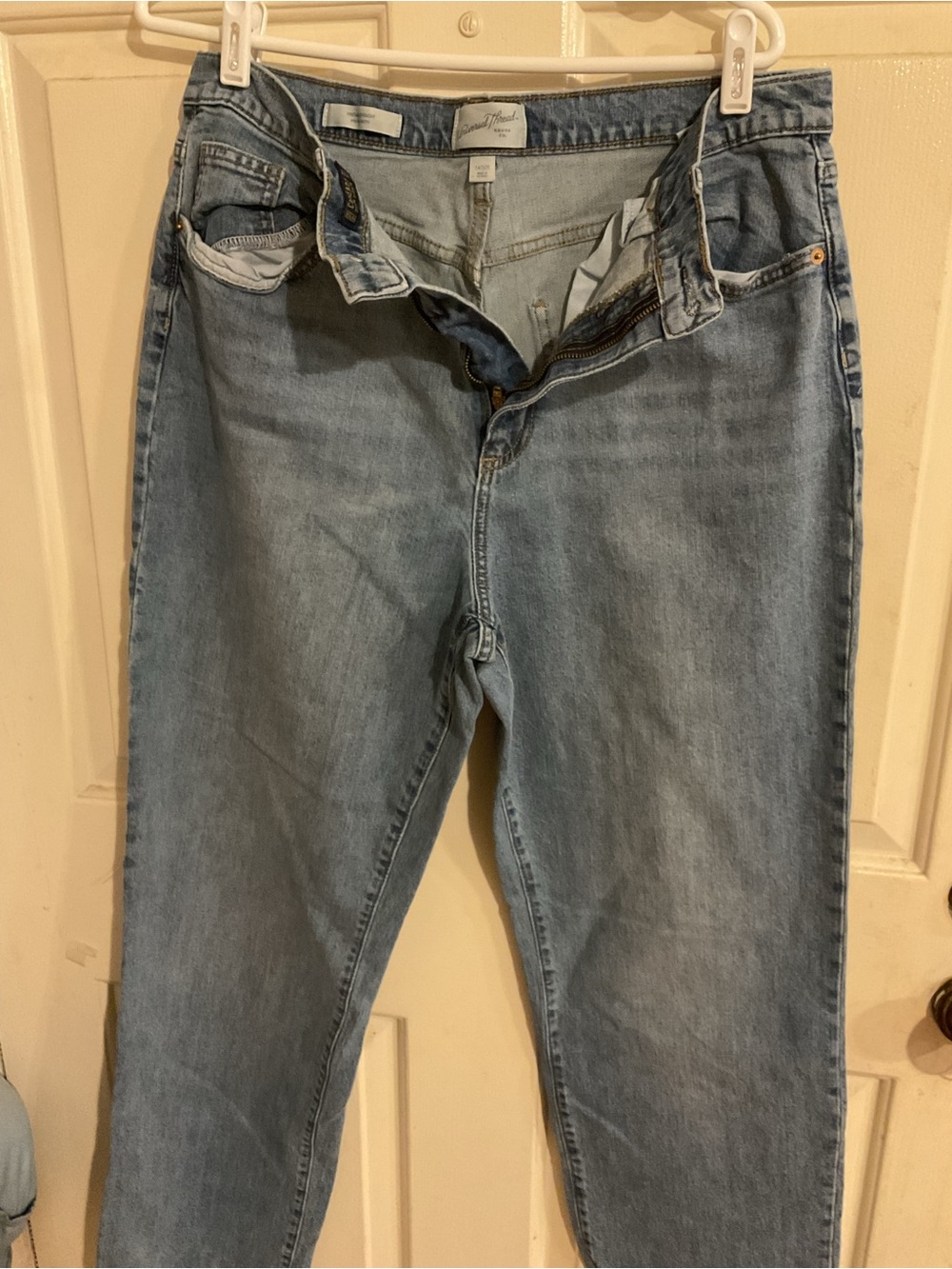 Vintage Universal Thread Women's Jeans - Classic Straight 14/32R.